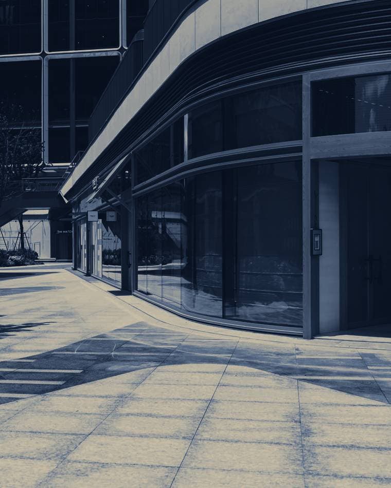 Corredor comercial con locales a pie de calle