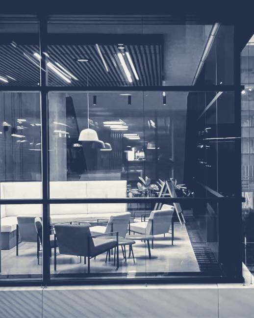 Edificio corporativo de oficinas